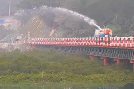 广西最长跨海大桥顺利封顶，首座千米级悬索桥，采用全漂浮结构图片