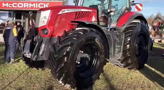 凯斯和纽荷兰农业机械展