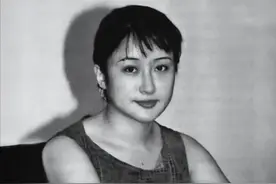 漂亮空姐深陷情网，逼婚不成毒杀正室，又将情夫手刃于豪宅厕所中图片