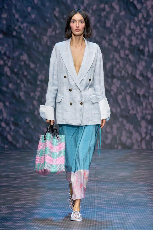 ������Armani2023����ϵ�н���������������Ϊ�������