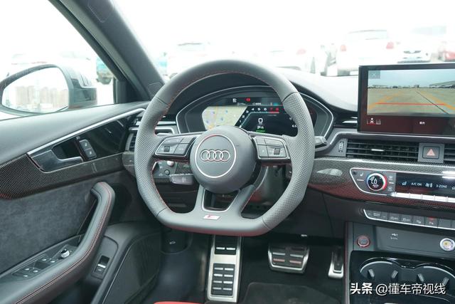 新车 | 售价或超50万，新款奥迪S4 Avant到店实拍，燃油性能车还香吗