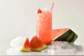 女人是不是真心爱你，你和她断联一下就知道图片