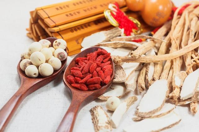 长期便秘很难受？被便秘困扰时，教你几个方法，会缓解便秘