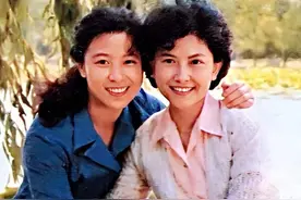 内地8对“影视姐妹花”：一样的美丽有名，命运却截然不同图片