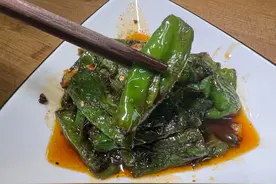 喜欢吃辣的一定要收藏，豉香螺丝椒，香辣过瘾，三碗米饭都不够吃图片