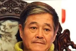 从贫苦农民到小品之王雄踞春晚整整21年却被意外揭露黑恶背景图片