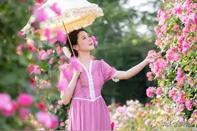 4句摄影口诀，拍摄中年女性优雅风情，照片自然唯美又年轻图片