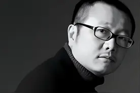 刘慈欣：上班“摸鱼”写出《三体》，狂赚1800万，爆火后却失业了图片