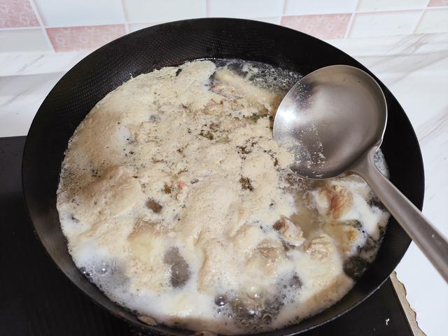 用鸭肉炖汤，记住“3个要”，没腥味，汤浓鲜美，比鸡汤喝着香