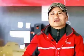 金宜财：京东001号快递员，刘强东曾承诺他干满5年买房，后来怎样图片