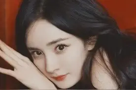 九亿曾说：我就是豪门，如今鲜肉环绕的杨幂才是自己的“豪门”图片