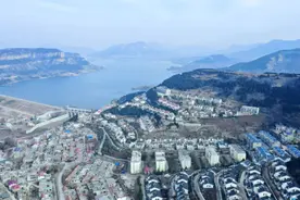 多年拆违岿然不动！数千栋“坚挺别墅”野蛮侵蚀济南泉域保护区图片