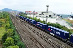 本科毕业想进铁路局，学什么专业最对口？很多家长不清楚图片