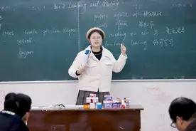 教师工资将有调整，3类教师迎来“涨薪”，部分地区已经落实图片