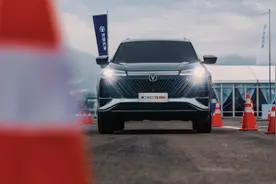 从满意到惊喜：长安第二代CS75PLUS打开了怎样的世界？图片