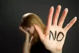 骨子里越是自卑的人，越容易沉溺于这3大“癖好”图片