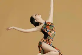 舞蹈图片——裙裾飘舞的高光瞬间图片