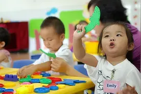 幼儿园老师坦言：这3个兴趣班别报名了，坑钱不说还容易坑娃图片