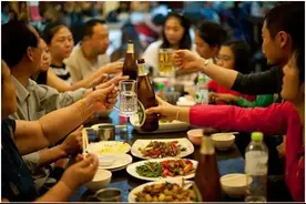 不懂酒局上怎么开场？牢记“3个公式”开场话，宾客再多都不怕图片