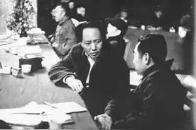 读《毛泽东军事箴言》：不怕敌人学会的“十大军事原则”图片