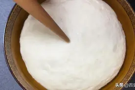 发面不要只加酵母粉，教你诀窍，轻轻松松发满盆，做馒头柔软蓬松图片