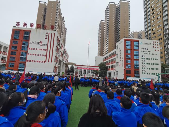 ����������С�ٹ�ί�����һ��������֯�������ˡ���Ů����������