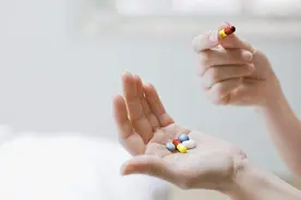 阿莫西林是消炎药吗？医生：真正的消炎药只有两种，别再认错了图片