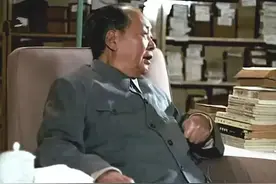 杨开明：杨开慧之弟，毛主席在传世名篇中不留情面地3次点名批评图片