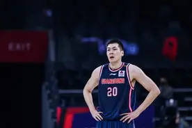 拒绝退役！广东宏远六次总冠军功勋老将确定留队，再拿1年顶薪图片