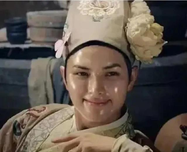 实测九款洗面奶：旁氏便宜但爆痘过敏！两款国货洁面值得入手