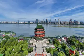 南昌，正在走进诗词里的江南图片