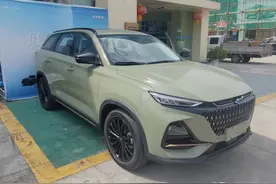 新车 | 军绿色涂装，长安欧尚X7 PLUS七座新车型曝光，竞争瑞虎8图片