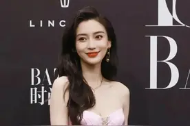 靠一套水手服搭上黄晓明，挤走前任，杨颖的上位之路堪称典范图片