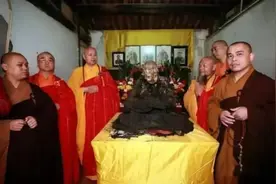 仁义师太：84岁圆寂后坐缸3年，终修成正果，但已无女性特征图片