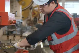必看：钳工证有用吗？怎么报考？有什么条件？图片
