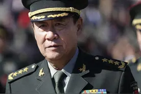 最高军衔在地方相当于什么级别？我国为何没有五星或四星上将？图片