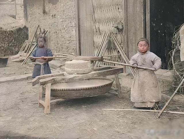 晚清老照片，名妓果然是名妓，就算是放在今天那也是妥妥的美女