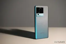双芯闪充屏幕好，周边齐全任你挑，iQOO Neo 7 开箱体验图片