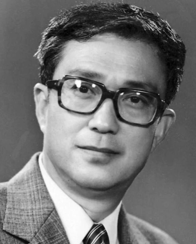 女主角张桂荣的扮演者是赵抒音,河南开封人.