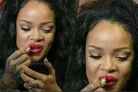 欧美乐坛的死对头：红毯上扔鞋，塑料姐妹写歌互怼，操作让人害怕图片