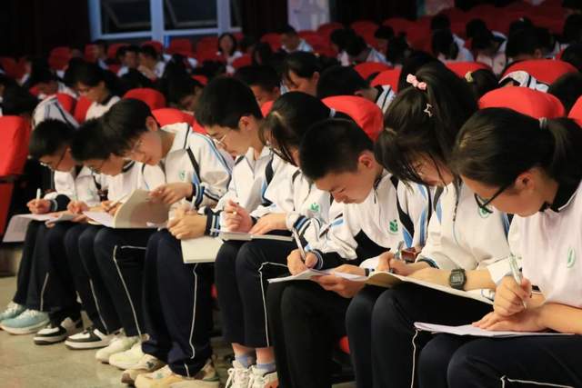 四川省民生研究会新媒体中心-官网