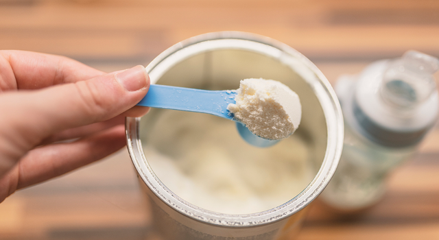绝大多数奶粉都添加脱盐乳清粉，你们知道它有何作用吗？