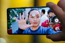 荣耀60 Pro深度测评：Vlog隔空换镜，手机颜值天花板图片