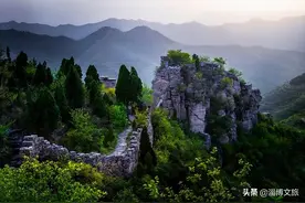 世界最早的长城是齐长城，比秦长城早500年，被誉为“长城之父”。当年孟姜女哭倒的长城是齐长城！图片