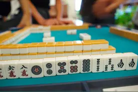 为什么每个村子的麻将房每天都人满为患，饭点都不回家，甚至通宵图片