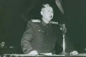 王平：“飞毛腿”上将的传奇故事图片