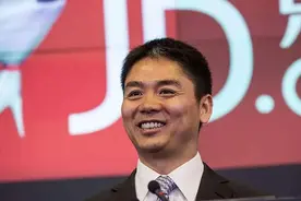 刘强东太难了？一口气捐了23亿美元，还被网友说成是“作秀”？图片