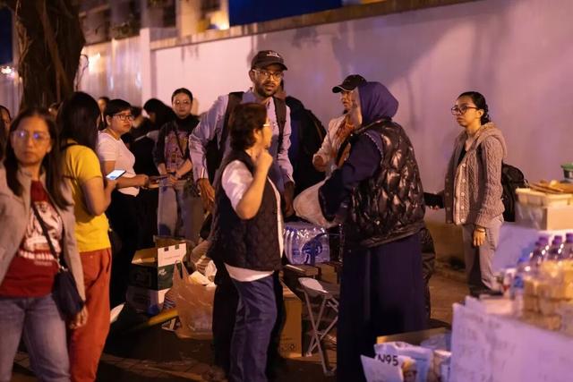 视觉｜香港火灾七日祭：关于爱	、怀念和记忆