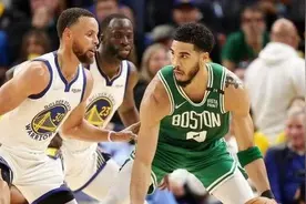 CCTV5直播NBA总决赛G2，库里能否拯救金州勇士？塔图姆期待三分雨图片