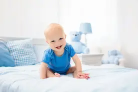 宝宝肚子总是咕噜咕噜响，还伴有这些症状，建议你立马去医院图片